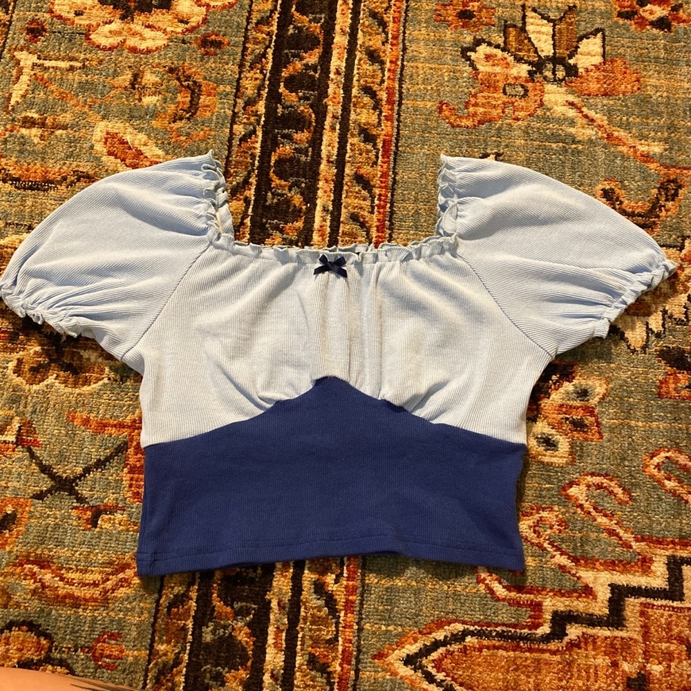Light blue and dark blue cropped puffy fully short sleeve shirt for summer